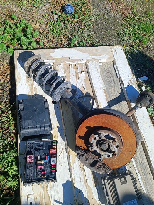 Останали части от Seat Altea 1.9 105 BJB