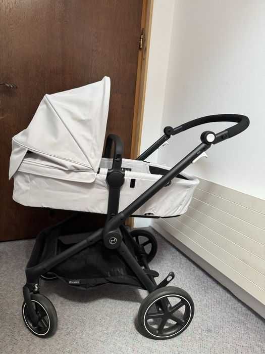 Cărucior Cybex Eos Basic