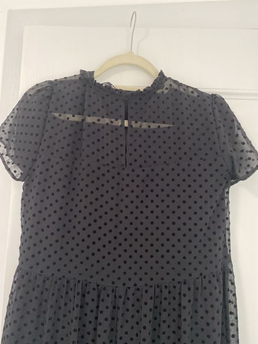 Rochita neagra cu maneca scurta !