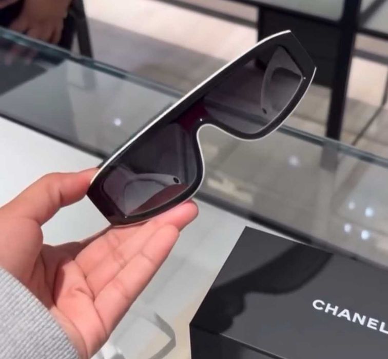 Ochelari de soare Chanel