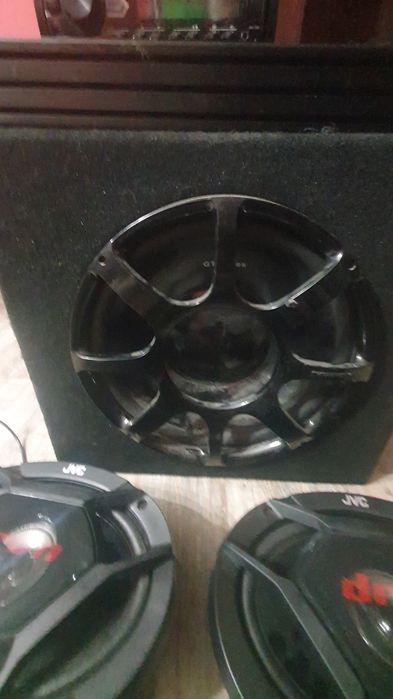 Музика за кола пълен комплект с кабели