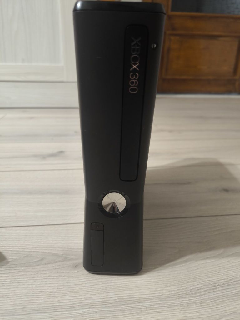 Xbox 360 + controllere