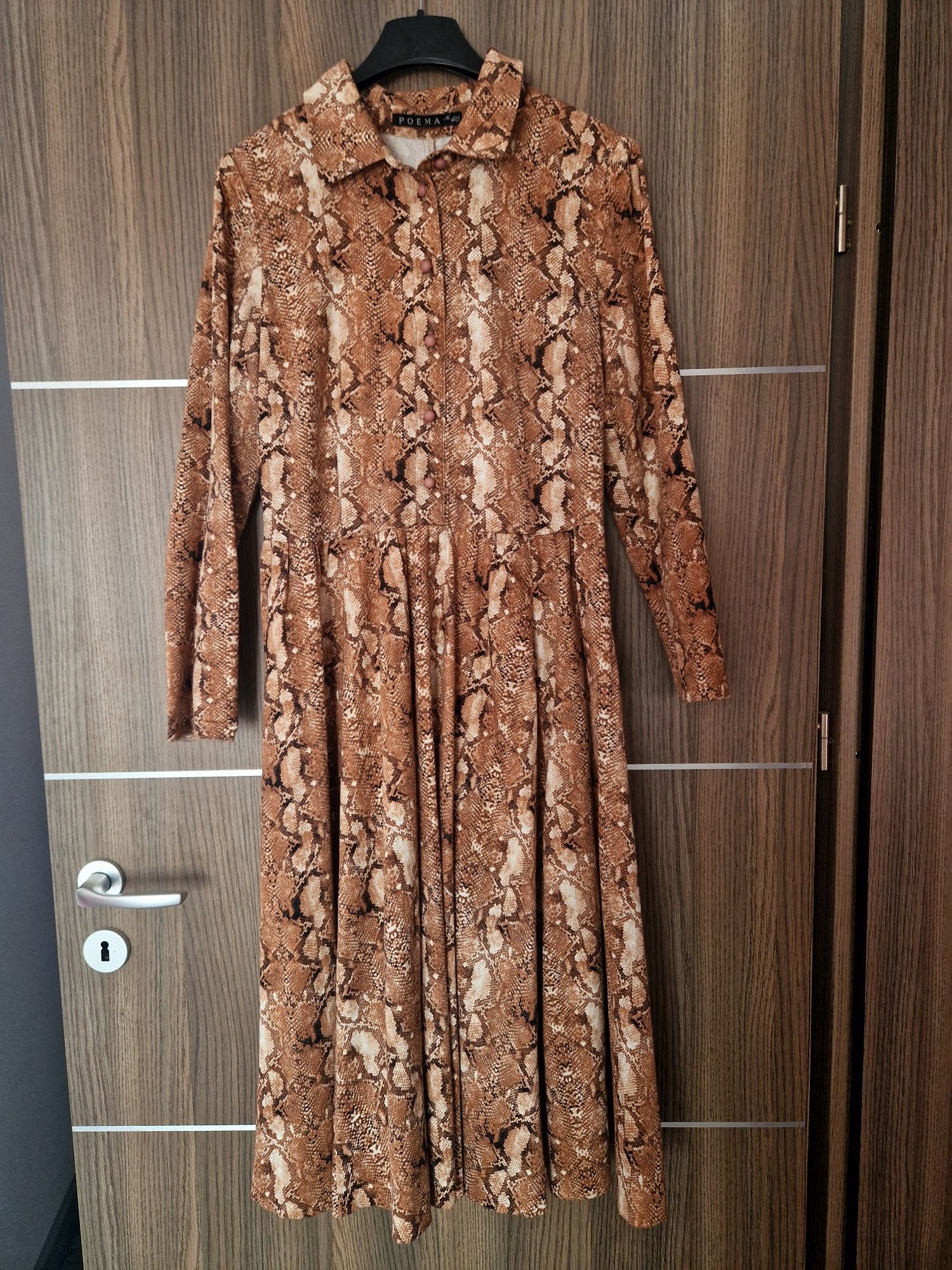 Rochie midi poema