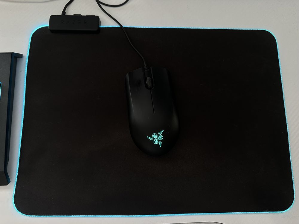 Razer мишка с пад ргб