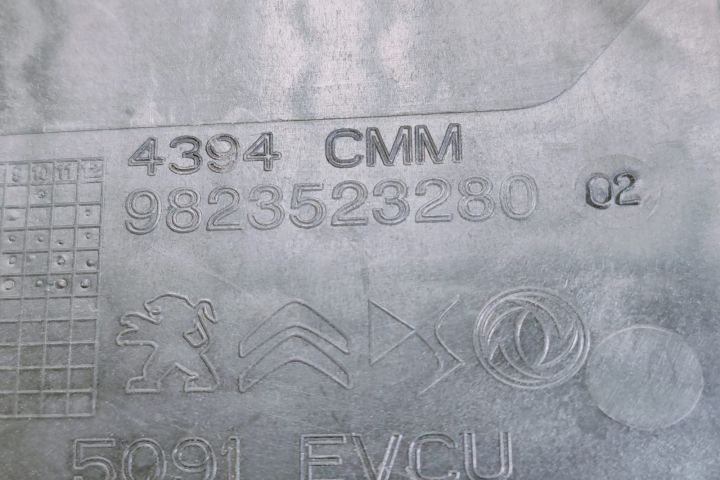 Suport  Calculator Motor 9823523280 Peugeot 2008  seria