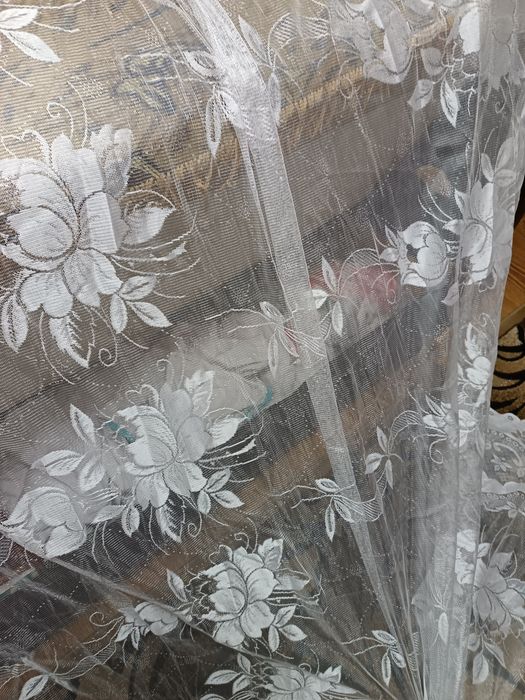 Тюль новая красивая с рисунком цветов
