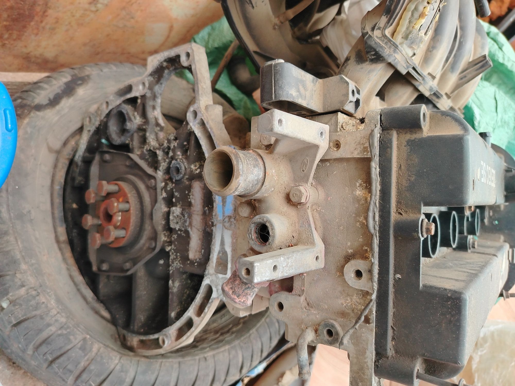 Двигатель НА FORD FUSION 1.6