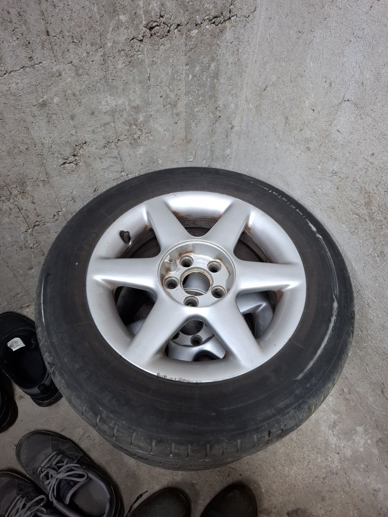 Vw Аudi Skoda Seat джанти 15 цола 5x100 летни гуми 195 65 15