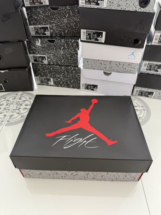 Jordan Retro 4 Red Thunder