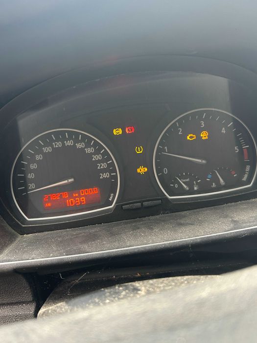 Vand BMW X3 2.0 diesel 150 cai an 2004,6 trepte de viteza