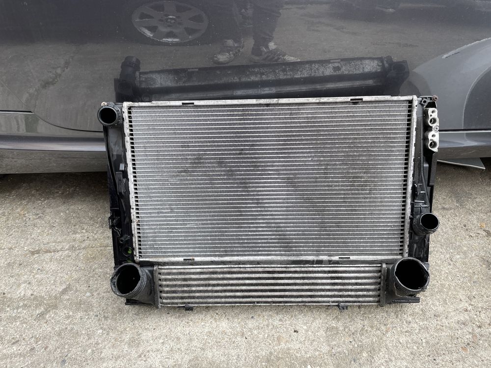 Radiator Racire AC Intercooler BMW E90 E91 E92 E87 X1 N47