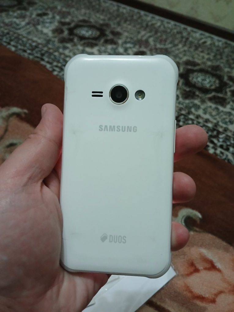 Samsung J1 ace ideal