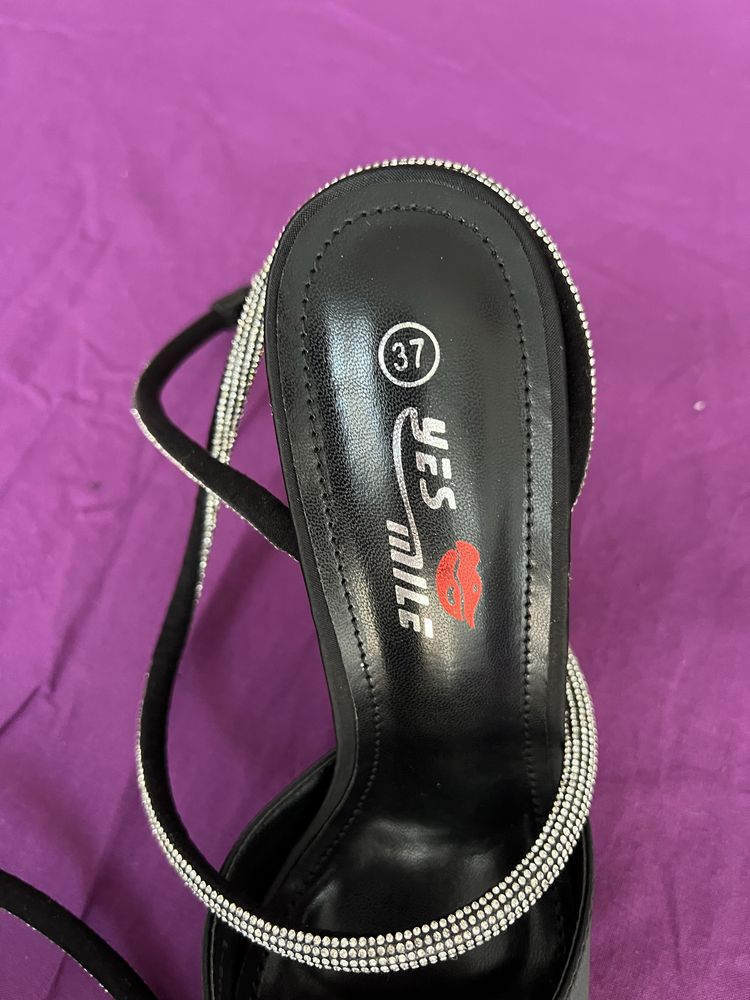 Чисто нови токчета от Shoe aquarium
