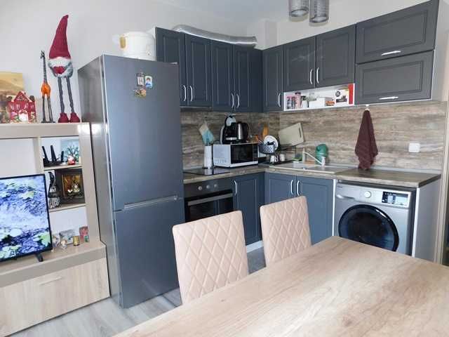 Продава се Двустаен апартамент в Търговище, Център - 50 кв.м за 1581 €/кв.м - Снимка #1