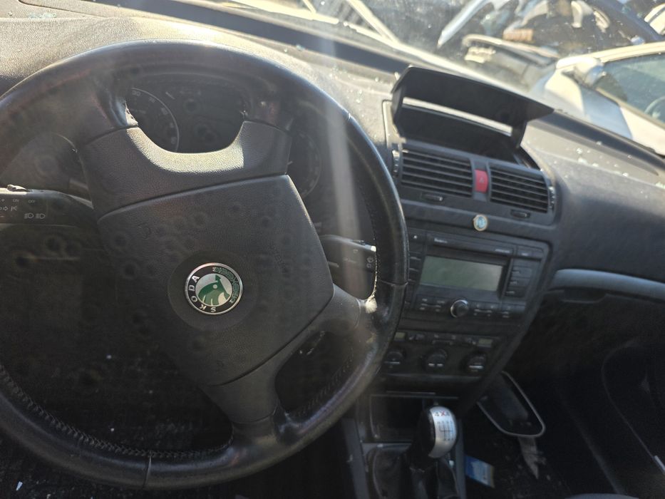 Dezmembrez Skoda Octavia 2 1.6mpi 1.6fsi 1.8tfsi 1.9tdi 4x4 2.0tdi Pie