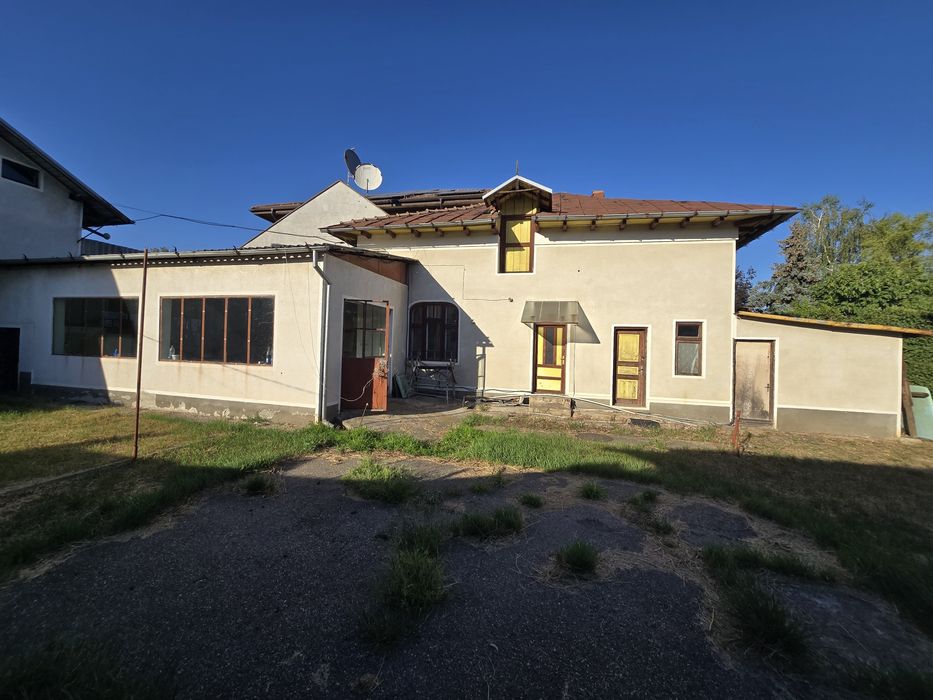 Vând Casa + Teren Ploiesti oras centru