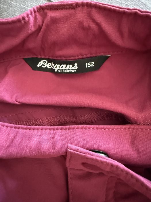 Детси къс панталон Bergans  Light Softshell Shorts