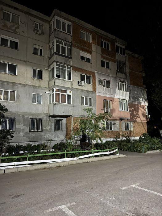 Apartament de vanzare , 3 Camere , Fundulea