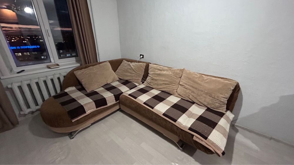 Продам диван и кресло