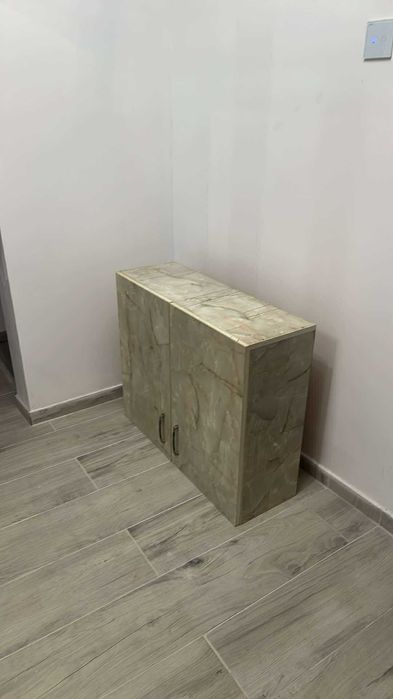 Dulap suspendat cu două  uși