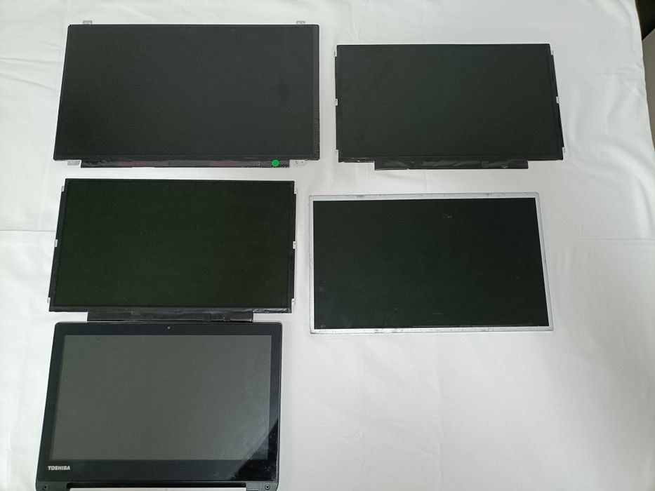 Display laptop 13