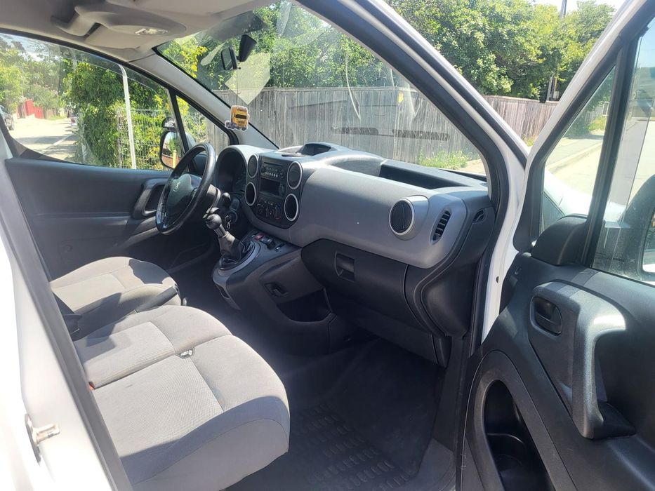 PEUGEOT PARTNER an 2012 pe Acte-3 Locuri+Benă/ 1.6hdi-Euro 5/IMPECABIL