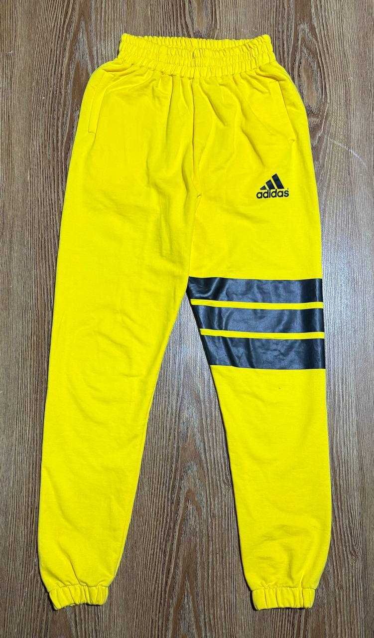 Спортивный костюм Adidas