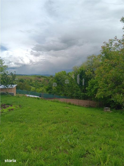 Ciurbesti TEREN 1347mp cu casa batraneasca 61mp utilitati trase panora