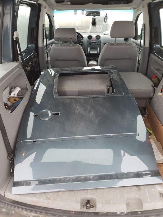 Usa laterala stanga Vw Caddy