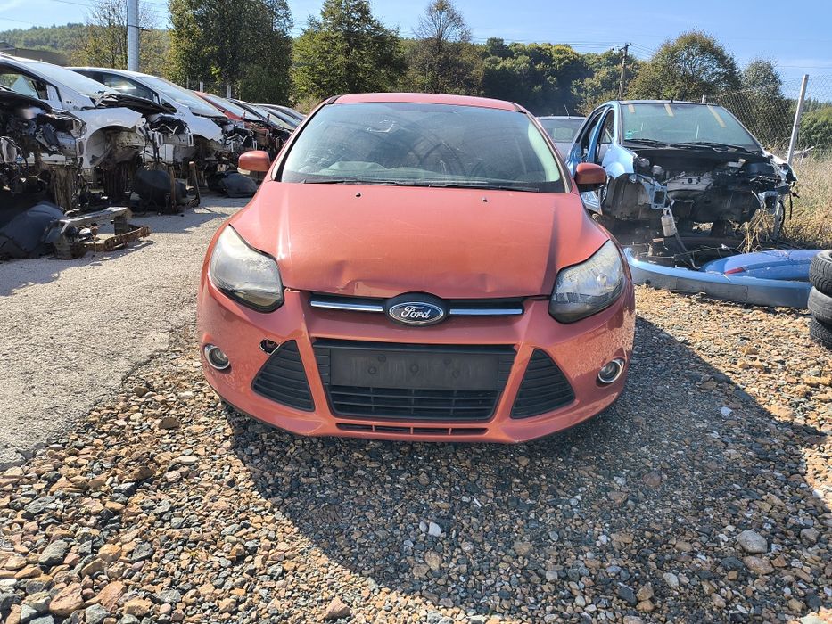 Dezmembrez Ford Focus3 1.6tdci 2013