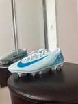 ghete de fotbal nike mercurial