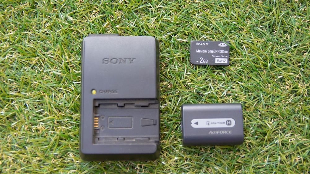 Sony Cyber-shot DSC-HX1