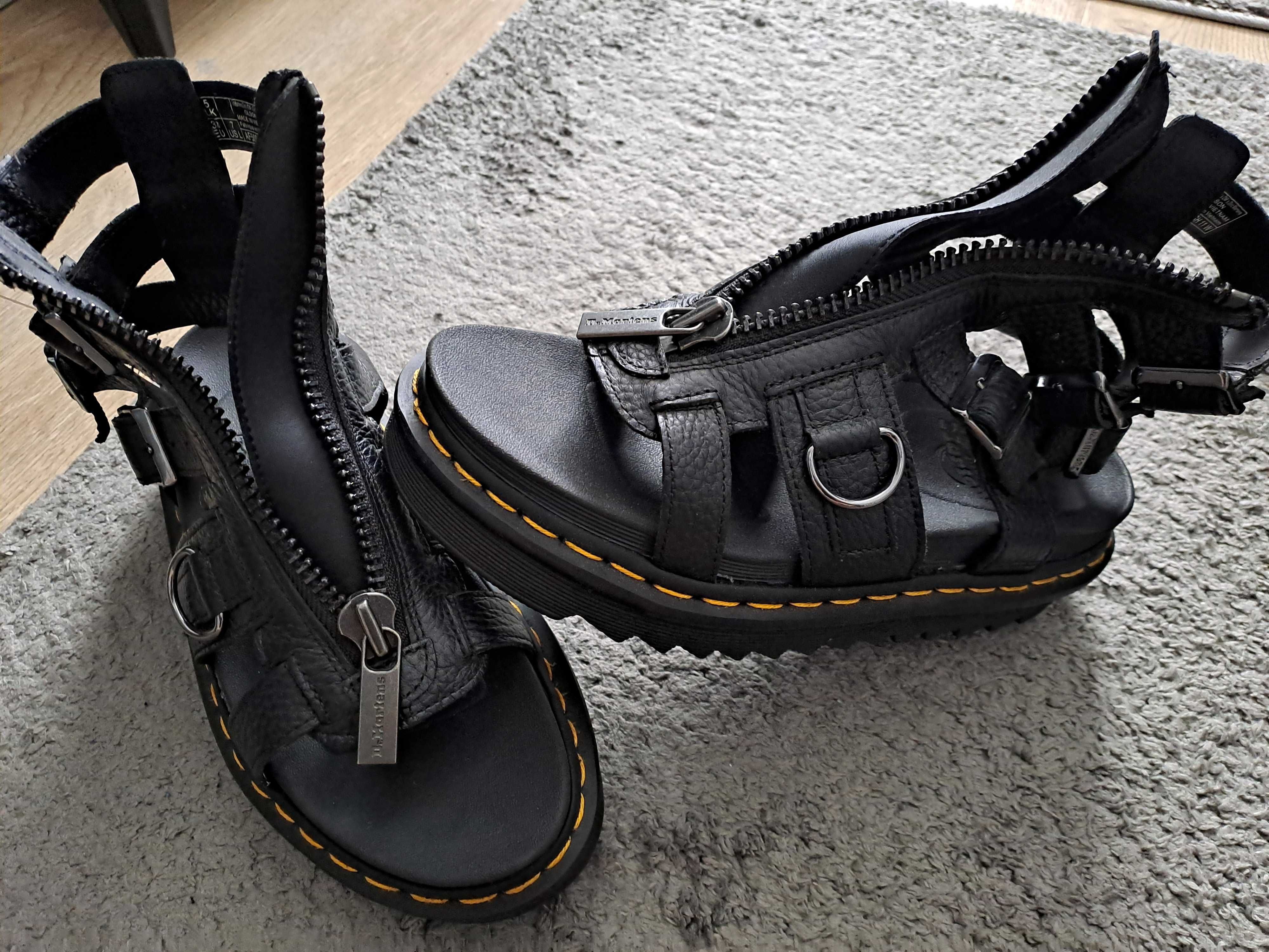 Sandale Dr martens Olson