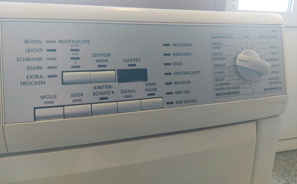 Сушилня с термо помпа AEG T59800