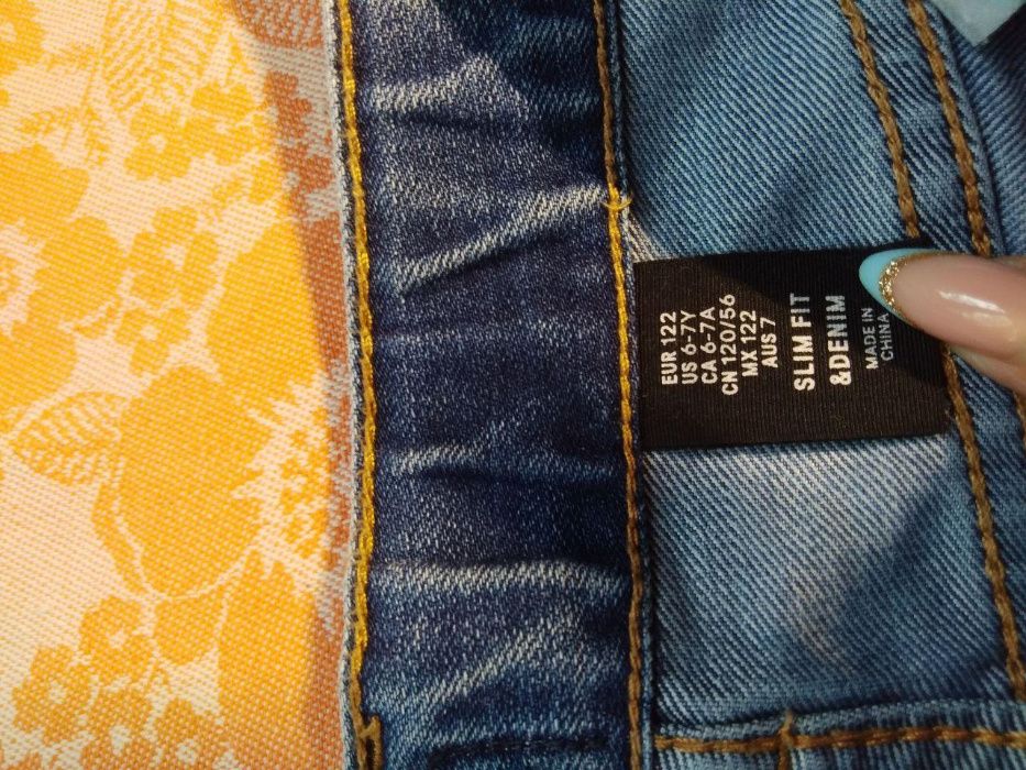 джинсы привозные из Европы на 6-7 лет плотные одеты 3 раза