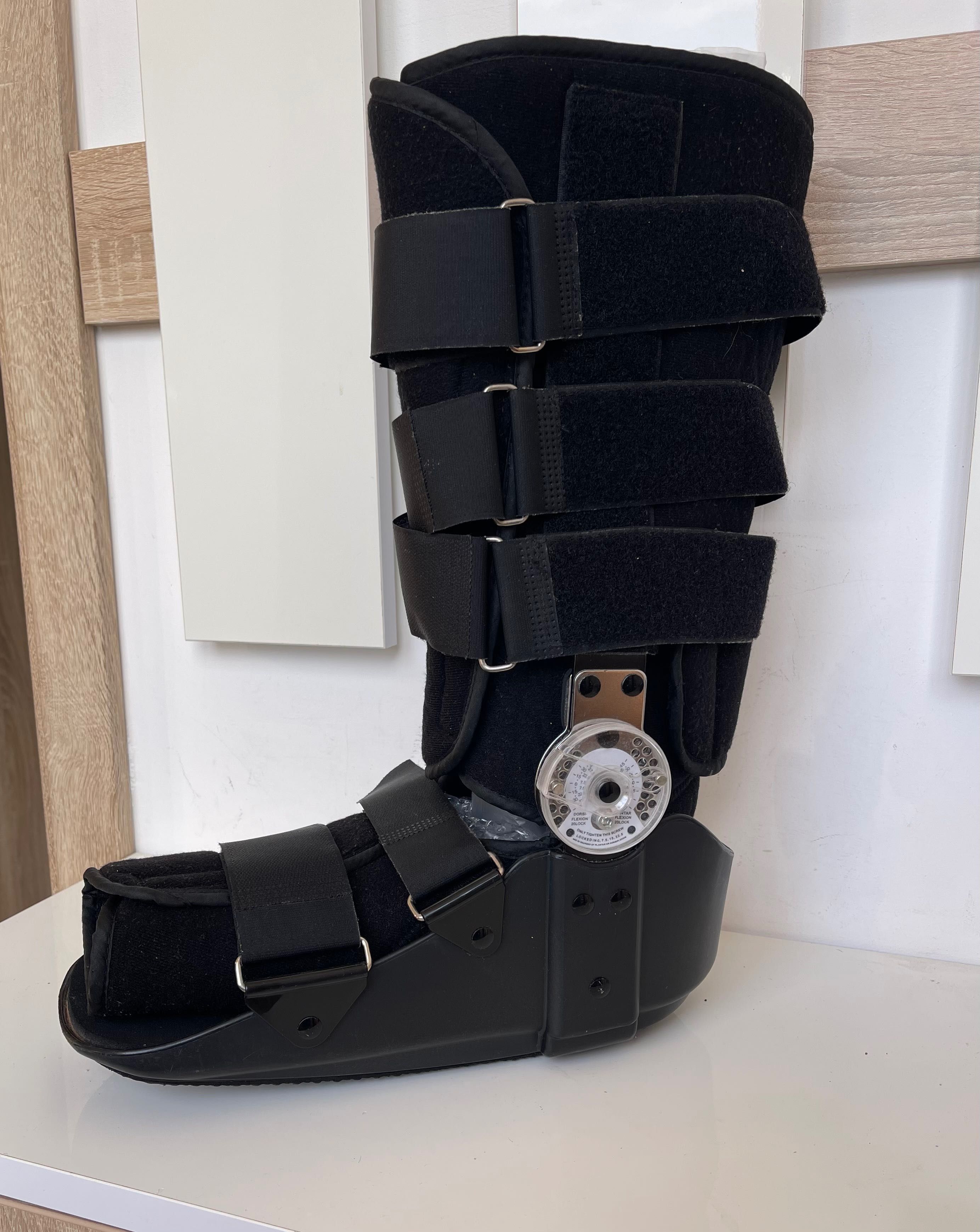 Ботуш с шарнир за глезенна става Protect ROM Walker 9300 ортеза глезен