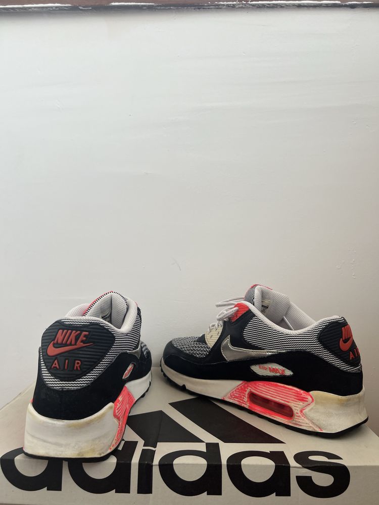 Nike Air Max 90 LE GS ‘Black Metalic Silver