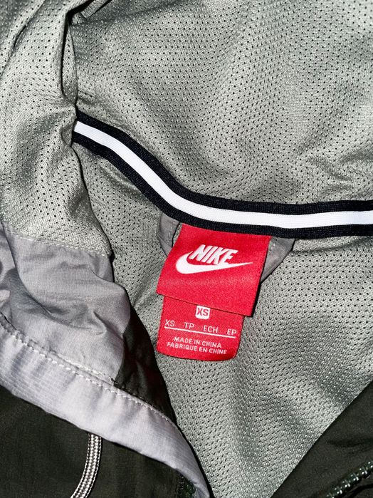Горнище Nike XS размер