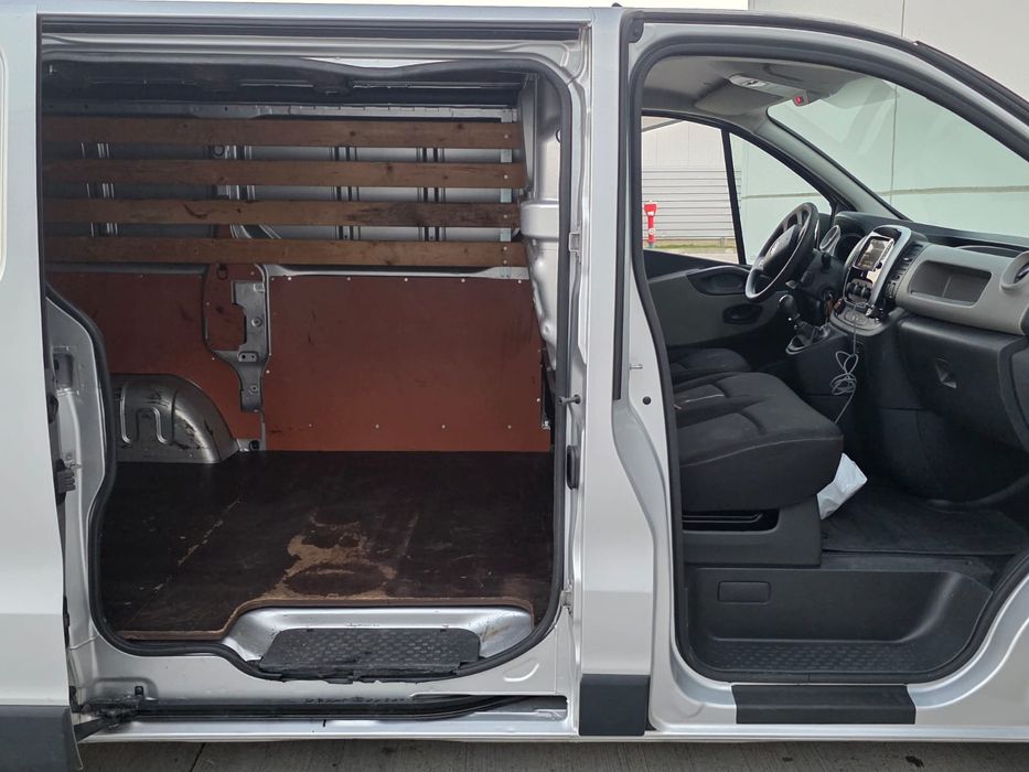 Renault Trafic  1.6dci 2017 euro6 navi Ac carlig