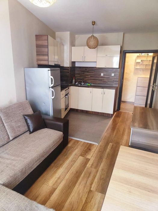 Дава се под наем Двустаен апартамент в Пловдив, Кършияка - 64 кв.м за 459 € - Снимка #1