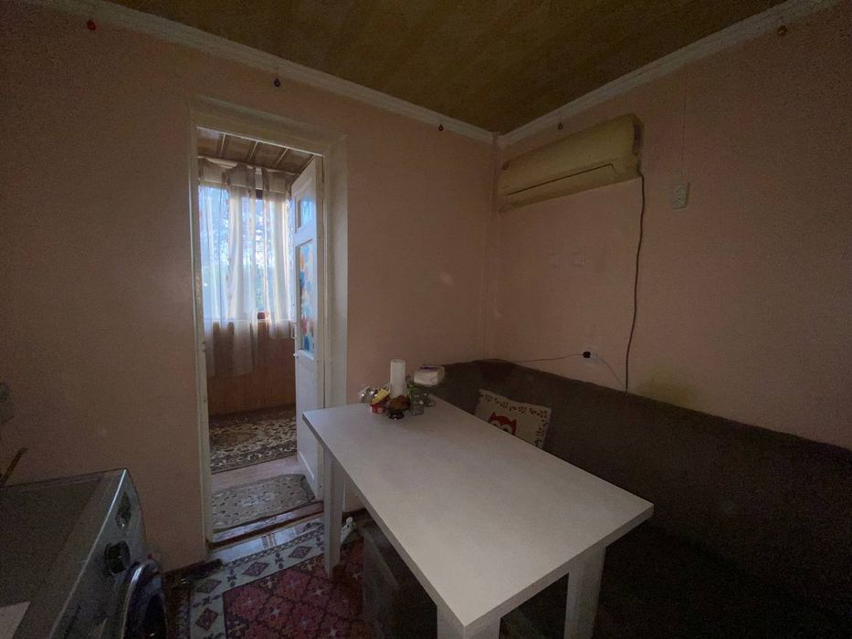 Продаётся 1 комнатная квартира, . в кирпичном доме .