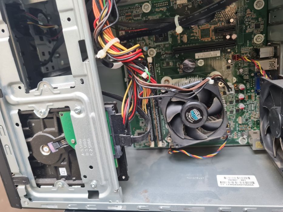 Компютър i3 8GB ram cd 250-1GB HDD