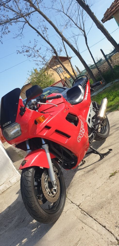 Suzuki GSX 600 F