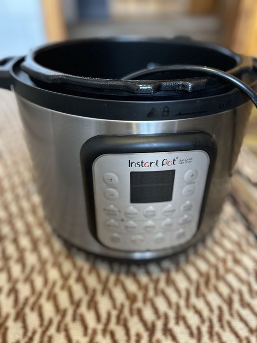 Instant Pot DUO Crisp + AIR Fryer