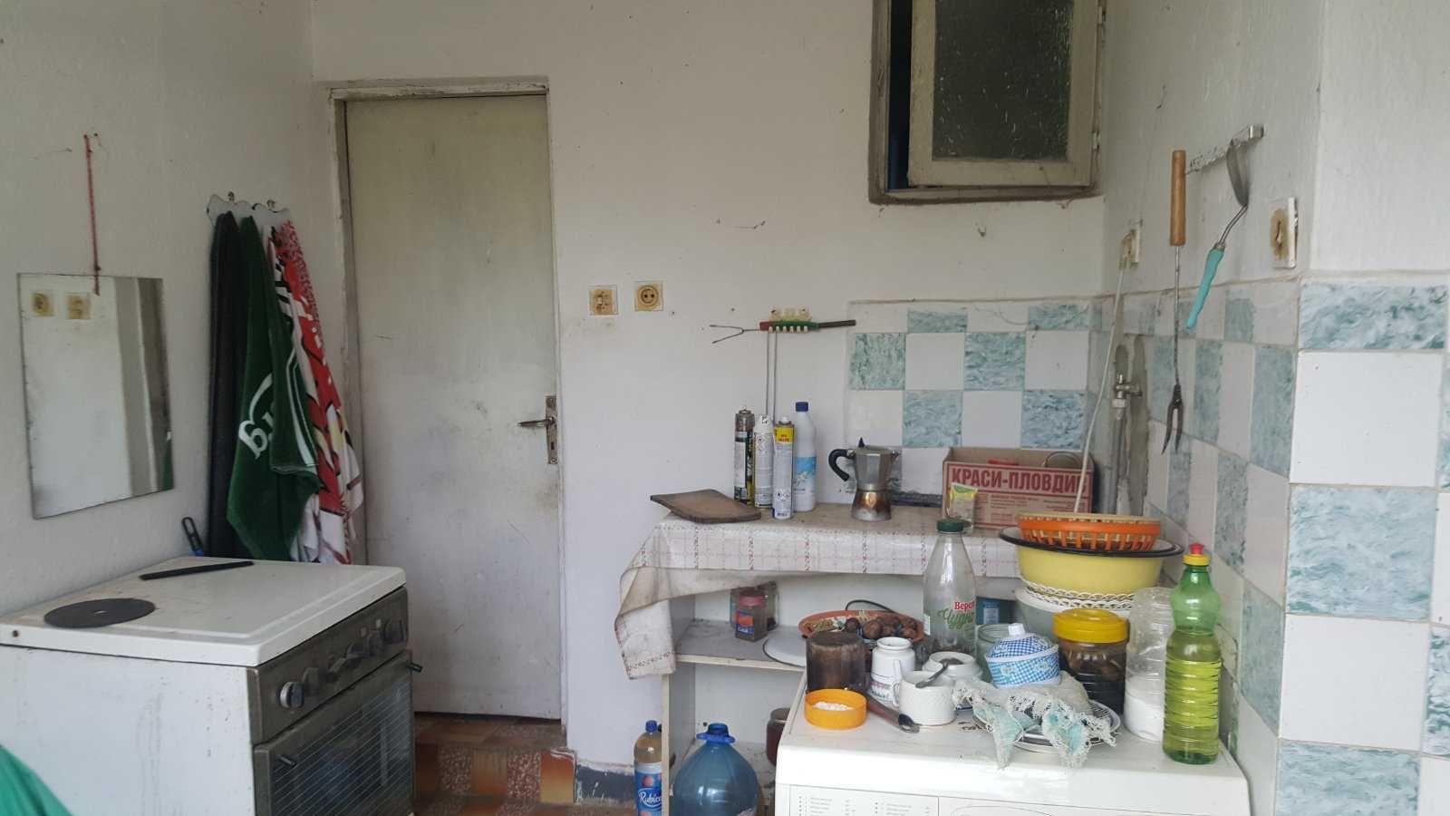 къща в село червенци област варна
