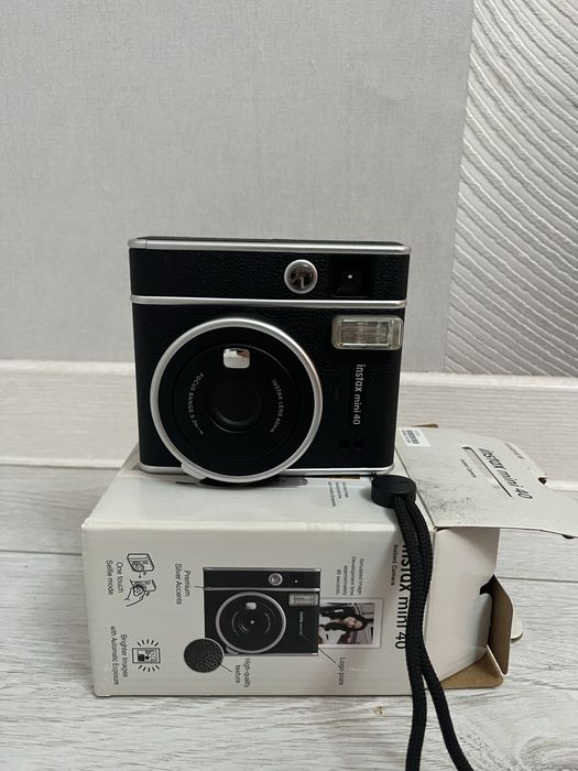 Instax mini 40  camera