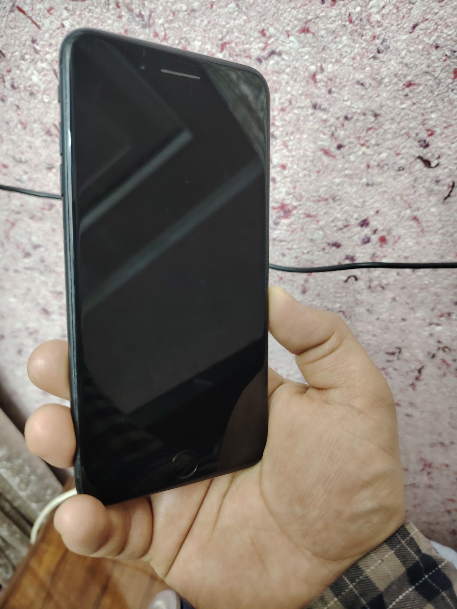 Iphone 7 plus sotiladi