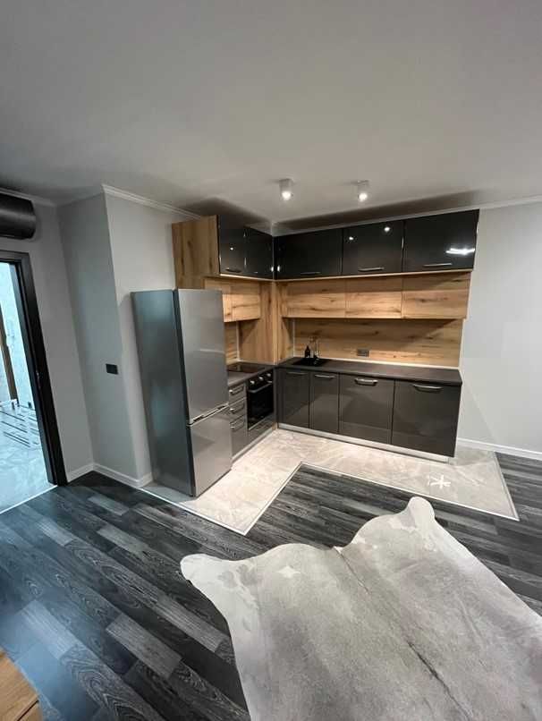 Дава се под наем Тристаен апартамент в София, Кръстова вада - 115 кв.м за 799 € - Снимка #2