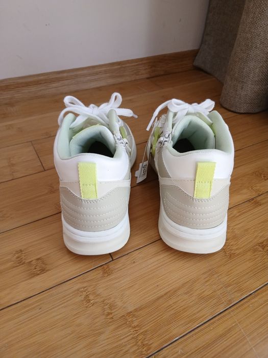 Adidasi Incaltaminte sport Zara marime 36