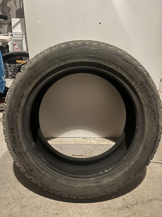 Продам шины 235/55/19